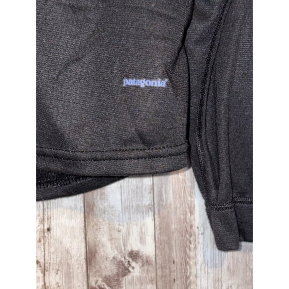 Patagonia Women's Capilene Black 1/4 Zip Long-Sleeve Performance Pullover Large - Picture 3 of 6